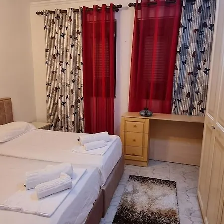 Alba Center Apartment-2bedrooms&2bathrooms Apartmán Tirana